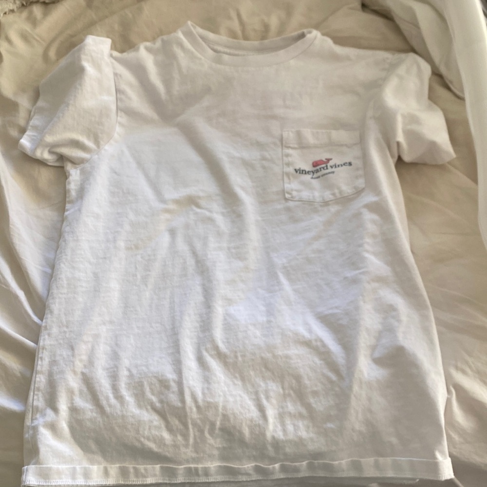 VINEYARD VINES TEE